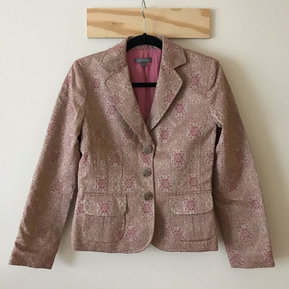 Ann Taylor Vintage Pink Floral Blazer